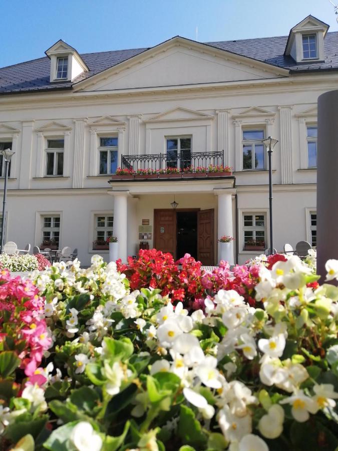 Zamecek Petrovice Hotel Petrovice u Karviné Eksteriør billede