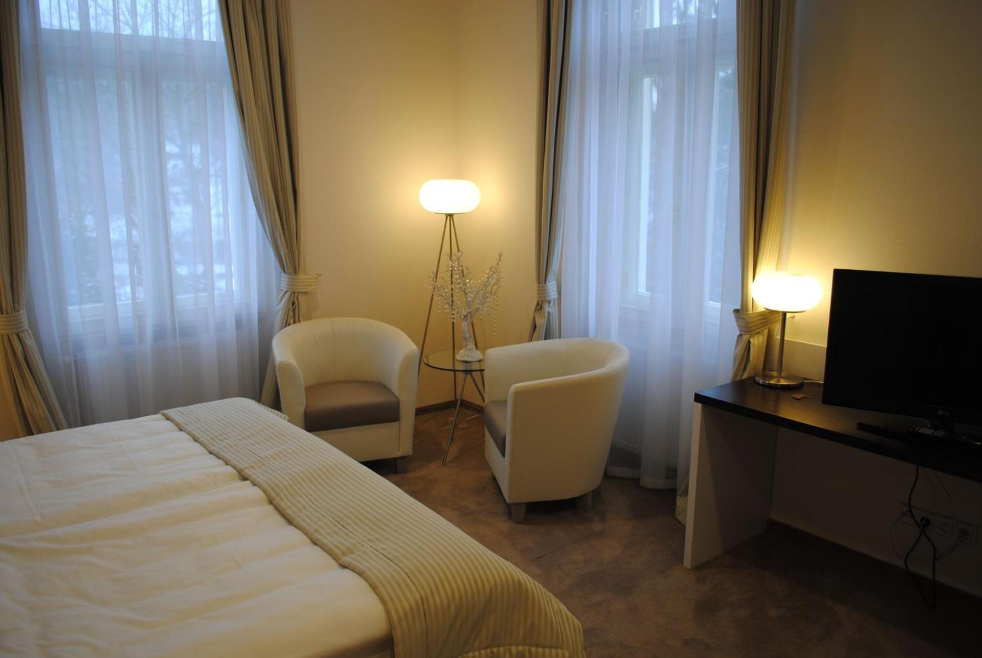 Zamecek Petrovice Hotel Petrovice u Karviné Værelse billede