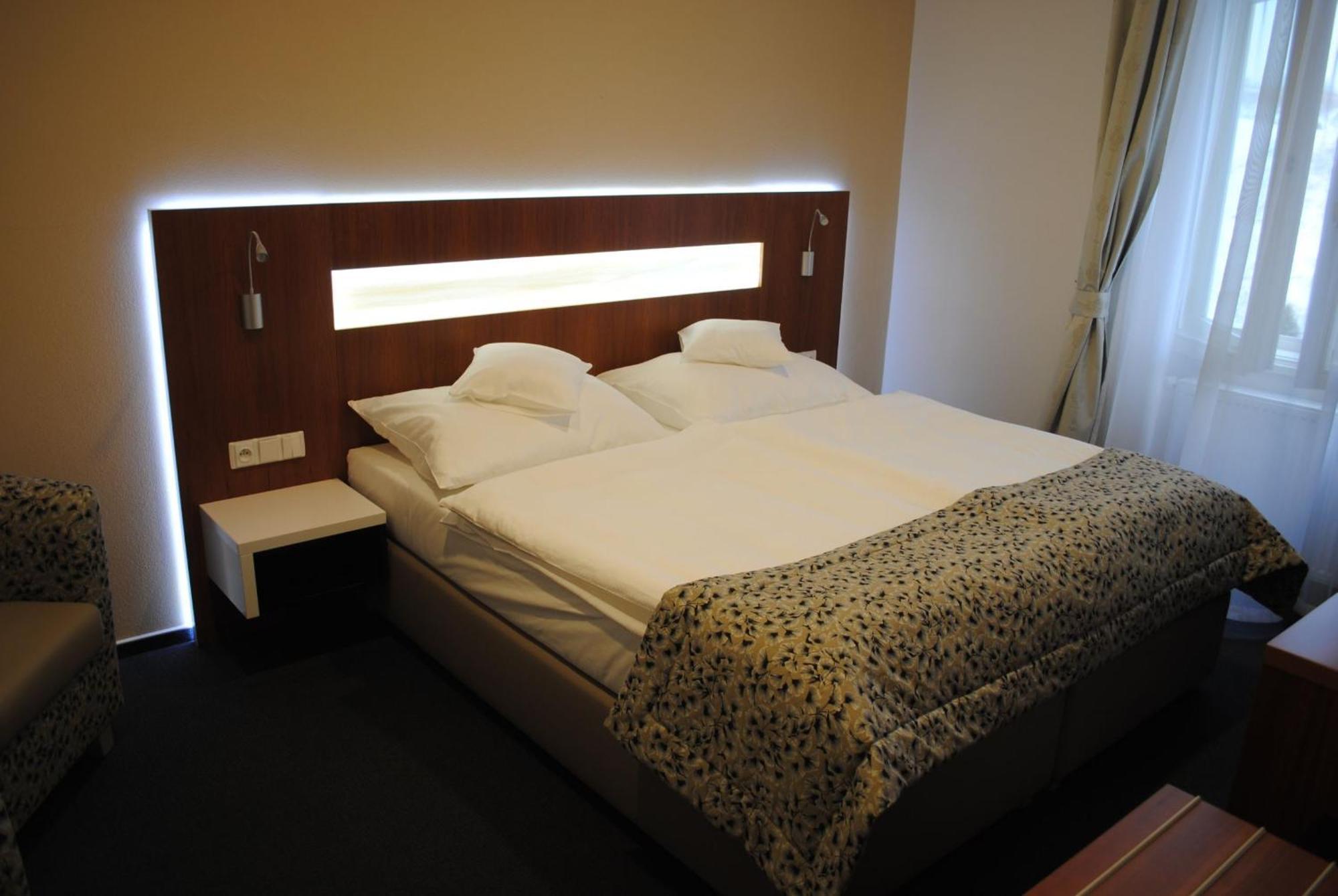 Zamecek Petrovice Hotel Petrovice u Karviné Værelse billede