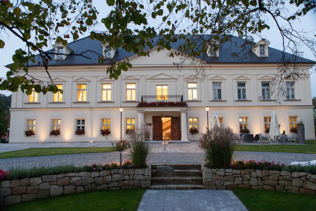Zamecek Petrovice Hotel Petrovice u Karviné Eksteriør billede