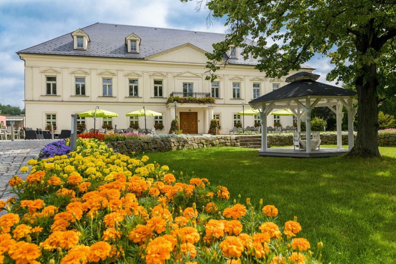 Zamecek Petrovice Hotel Petrovice u Karviné Eksteriør billede